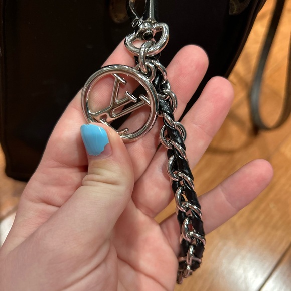 Louis Vuitton Black and Brown Shoulder Bag - Picture 3 of 4